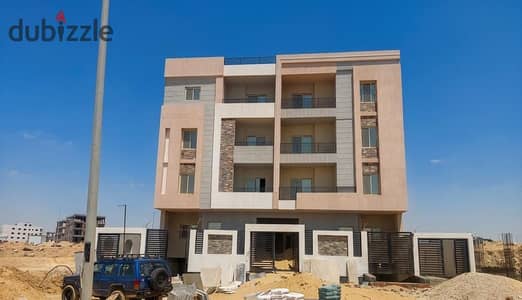 182m² apartment overlooking a 6-acre garden, immediate occupancy, installments over 36 months, in the 7th District