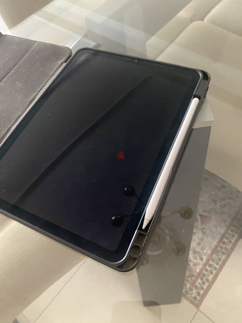 iPad Air (5th generation) M1 2