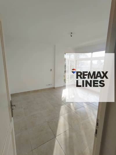 140 meter apartment for sale with a view of the drainage channel