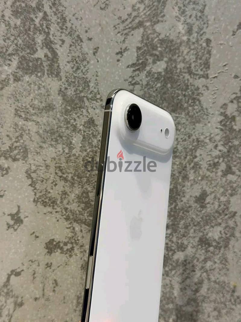 Apple - iPhone 17 Air 3