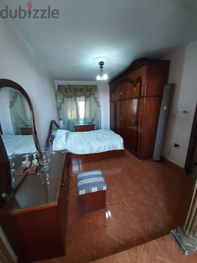 غرفة نوم كاملة شيك جداً للبيع بسعر مغري وبحالة الممتاز/Master Bedroom