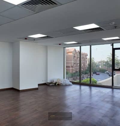 مكتب إداري 90م للإيجار في Central Avenue | دور ثاني - الشيخ زايد