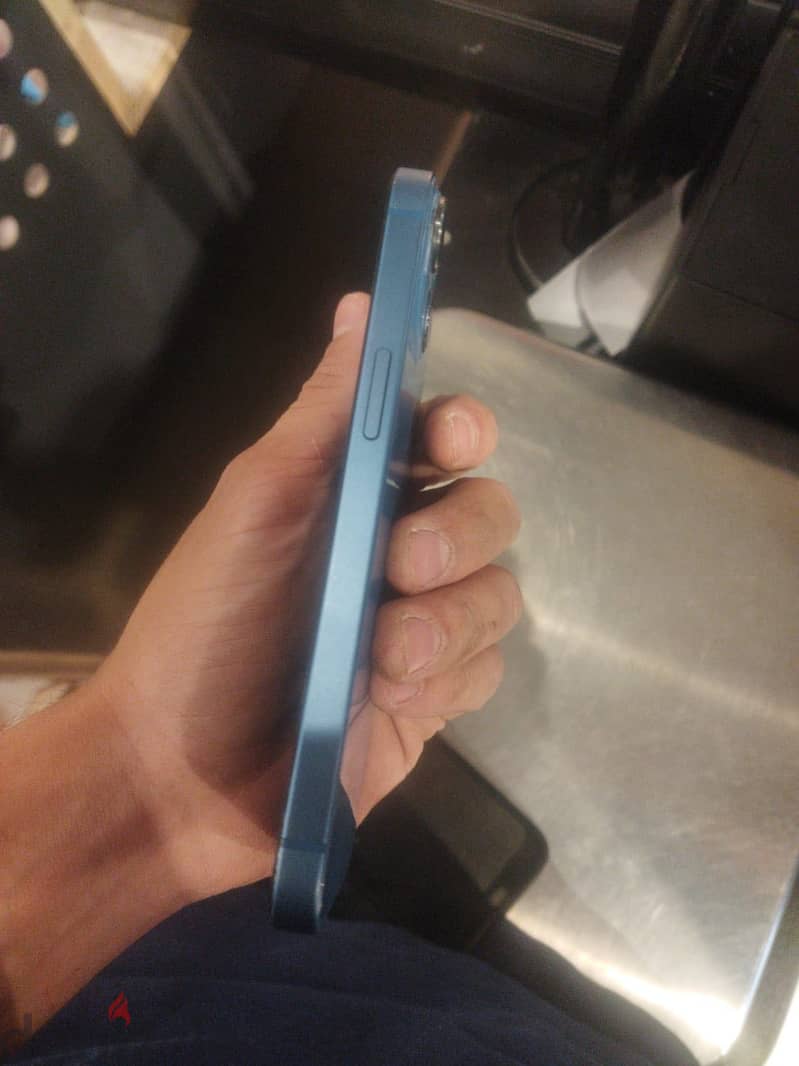 Apple - iPhone 13 1