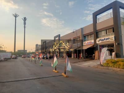 محل للبيع 76م Craft Zone مدينتي  استلام فوري سيارات سعر تجاري