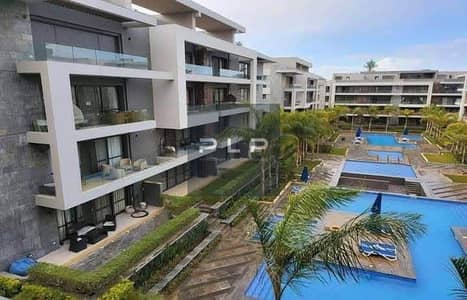 Apartment for sale at the lowest price—ready to move-in—in El Patio Oro Compound, New Cairo (Fifth Settlement).