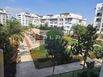 cheapest resale studio with the old price and flexible payment for quick sale in hyde park new cairo compound , fifth settlement