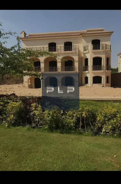 فيلا ستاند الون متشطبه بالكامل استلام فوري بسعر لقطه في كمبوند فيلار Vilar
