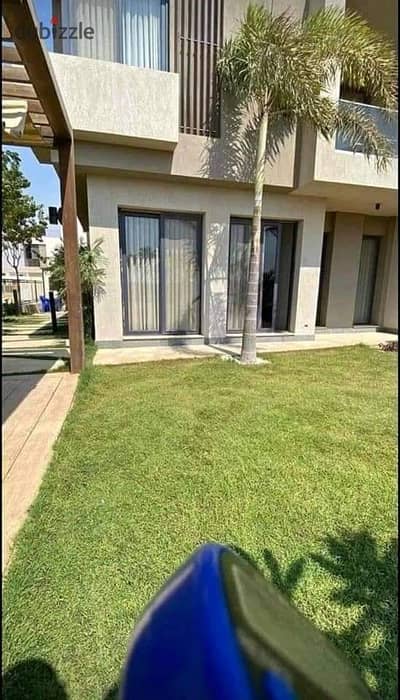 With a 5% down payment, a fully finished villa + a roof with an open view of the landscape in a distinguished compound in New Heliopolis