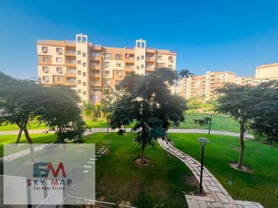 فرصه حقيقيه للسكن او الاستثمار في مدينتي شقه 92 متر للبيع في مدينتي بسعر تجاري في b6   أفضل للوكيشن في مدينتي خطوات لجميع الخدمات وبجوار الساوث بارك