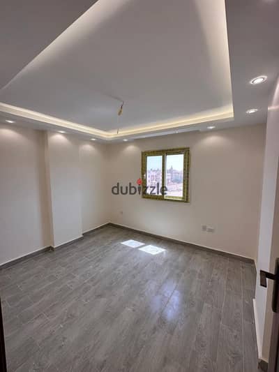 150 m luxury apartment directly on Rana Mall | 3 large rooms | Elevator