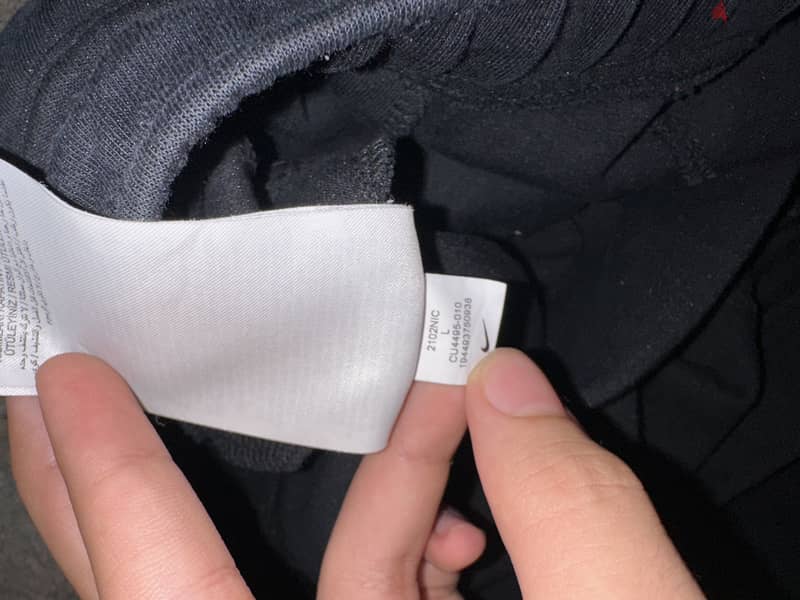 Original nike tech fleece black large 1