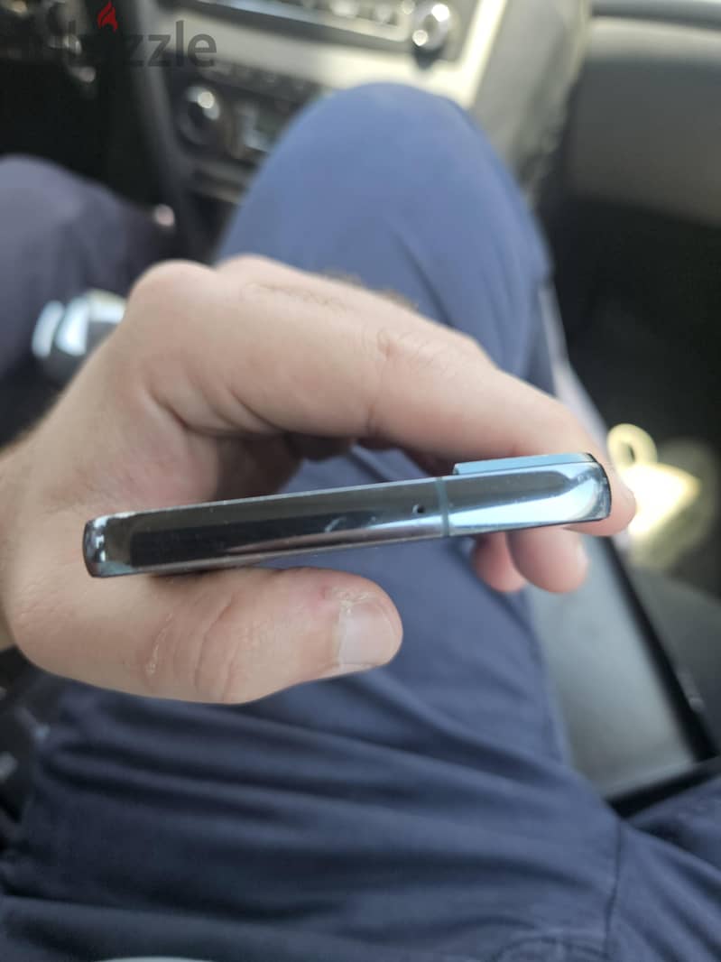 Samsung S22 4