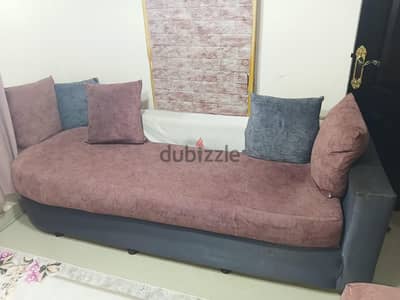 ركنه كنبتين بحاله جيدة جدا