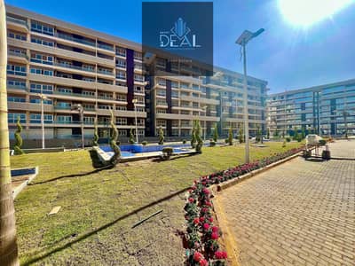شقة 207م للبيع في R7 أمام الجامعة البريطانية بالعاصمة الإدارية، فيو مفتوح، وخصم كاش مميز, مع تقسيط حتى 3 سنين!
