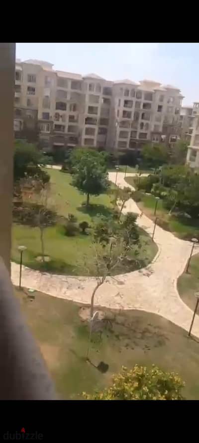 مدينتى شقه للبيع 175 متر فى الb3 فيو جاردن وبحرى بالكامل