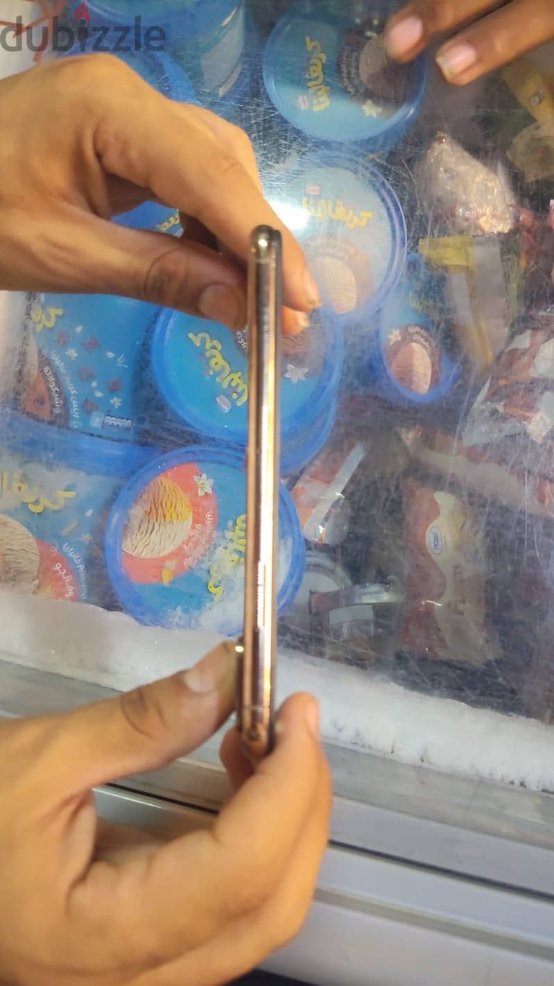 Apple - iPhone XS 4
