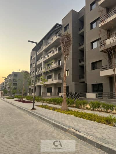 Apartment for sale in Stoda ground floor with garden in Sheraton minutes from Cairo Airport . ready to move . fully finished to and installments over 1