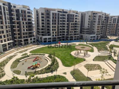 شقة للايجار اول سكن مطبخ و تكييفات في Zed الشيخ زايد
