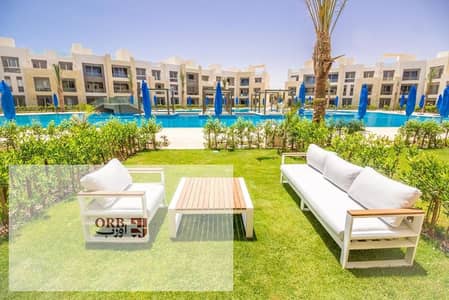 سينيور شاليه للبيع في ازها Azha North رأس الحكمة مرحلة Vela 289م 4 غرف وليفنج ورووف وغرفة مربية فيو لاجون تشطيب كامل بالمطبخ والتكييفات استلام فوري