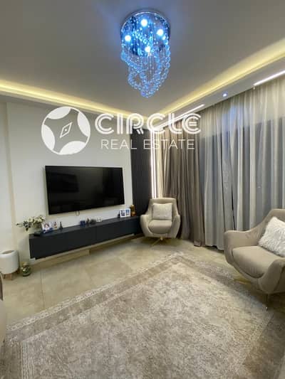 بنتهاوس ١٩٦م مع روف ١٠٠م تشطيب ألترا مودرن للبيع في فيفتي سكوير Fifth Square التجمع الخامس القاهرة الجديدة