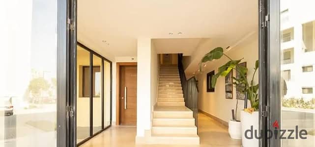 twin house villa for sale with immediate delivery, next to Al Gezira Club and Palm Hills in Sheikh Zayed, Tawny Hyde Park Compound