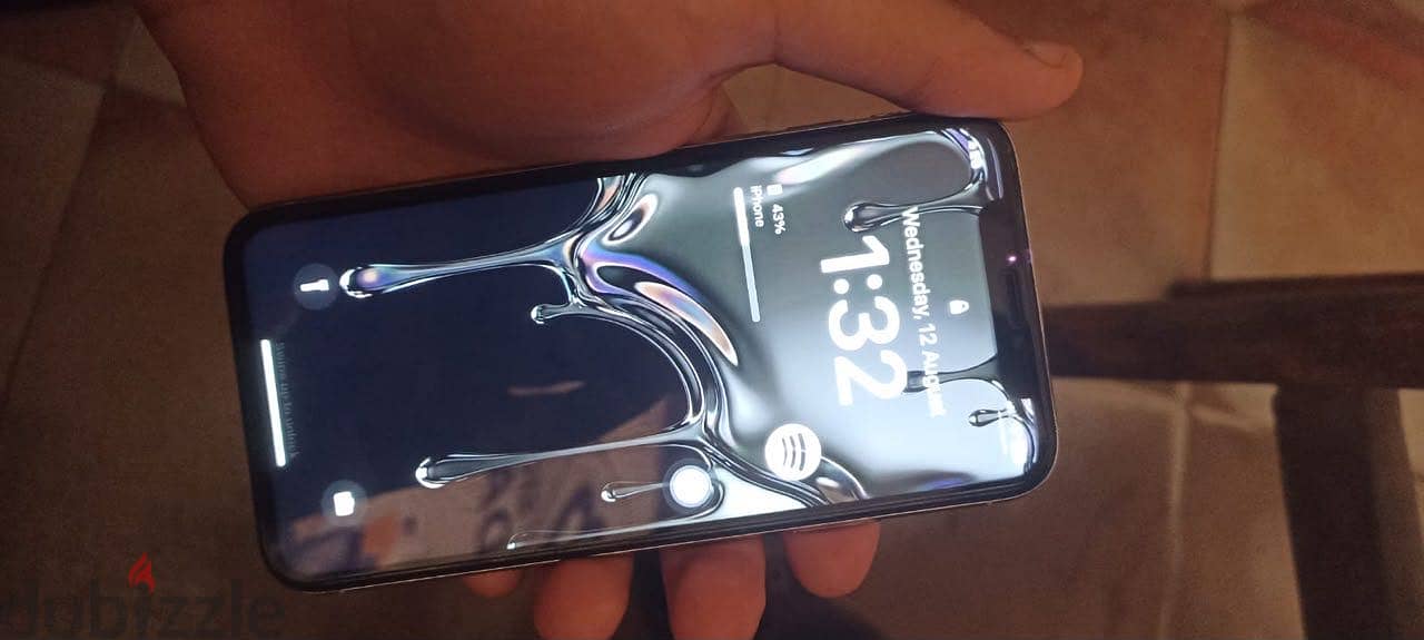 Apple - iPhone X 4