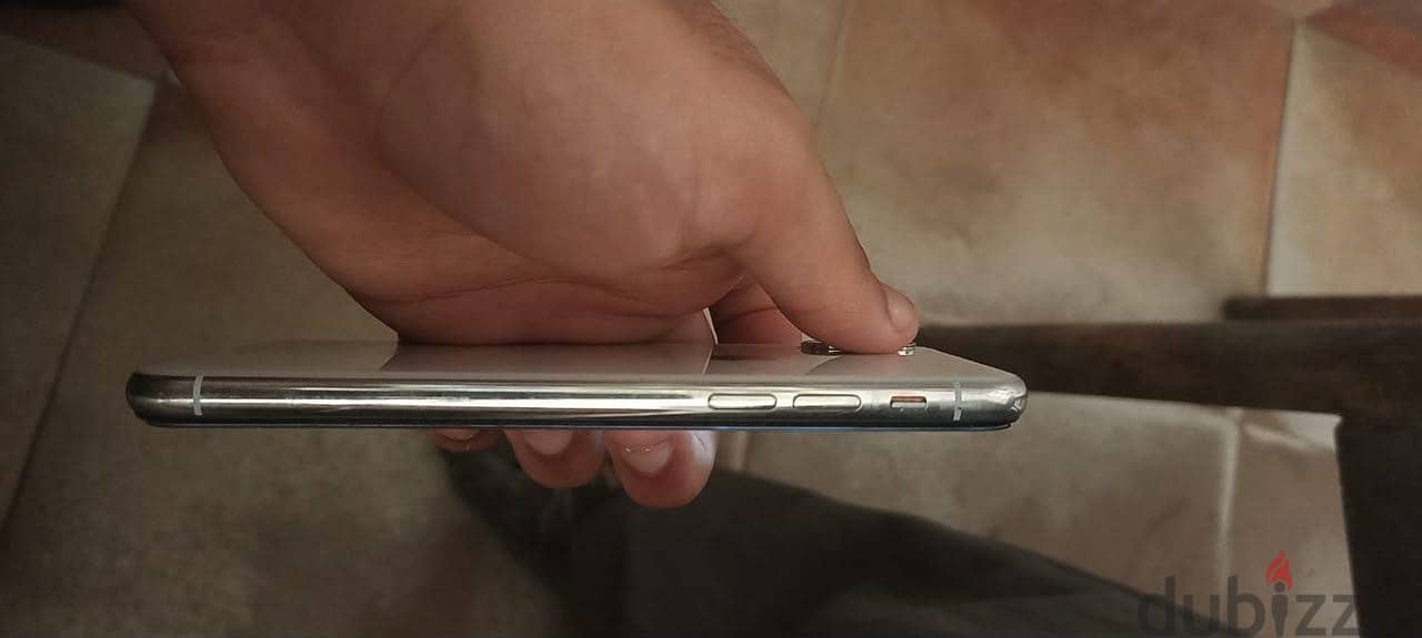 Apple - iPhone X 5