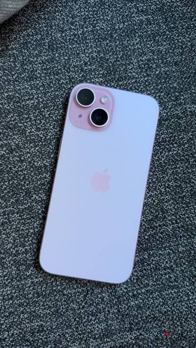 Pink iphone 15 128GB battery 85%
