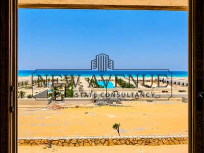 فيلا مستقلة للبيع في Hacienda West - North Coast - Palm Hills | صف أول على البحر وإطلالة مفتوحة