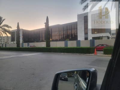 محل تجاري مساحة واسعه للإيجار في ميفيدا - التجمع الخامس - القاهرة الجديدة