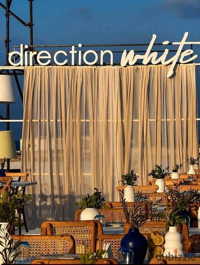 تاون هاوس مميز في Direction White