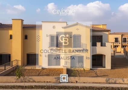 Town house corner 290 m for sale in city gate new cairo ready to move