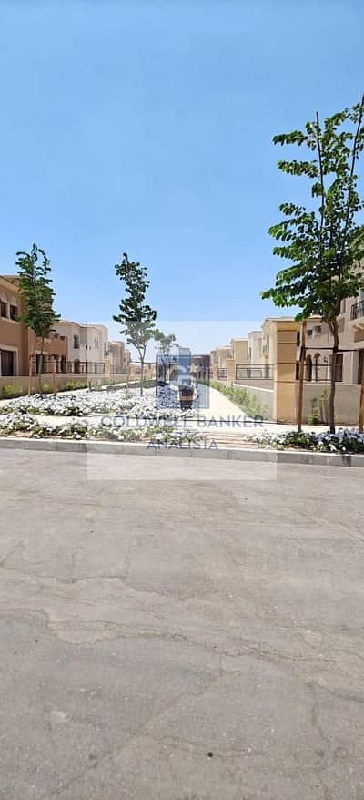 تاون هاوس كورنر للبيع في City Gate القاهرة الجديدة، مساحة 290 متر²، جاهز للاستلام الفوري.