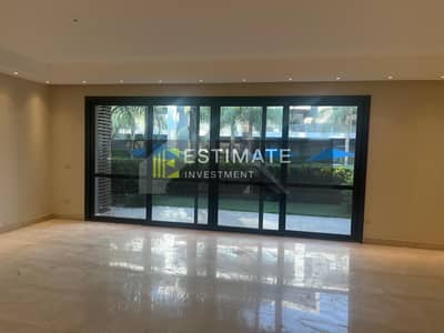 Semi furnished apartment  with garden for rent in El Patio 7