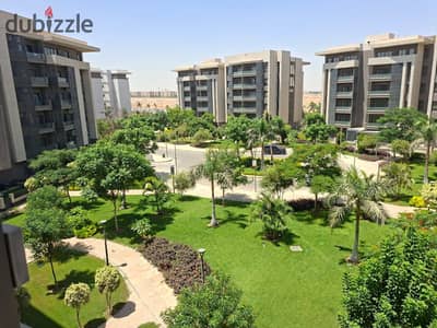 A great opportunity: Studio for rent in Privado, Madinaty. Features views of the garden and the street, and is available for first-time occupancy. It