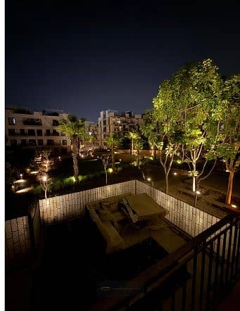 للبيع | شقة مميزة في Courtyard – SODIC Westown  فرصة مميزة للسكن في واحدة من أرقى مشروعات SODIC Westown في قلب الشيخ زايد.