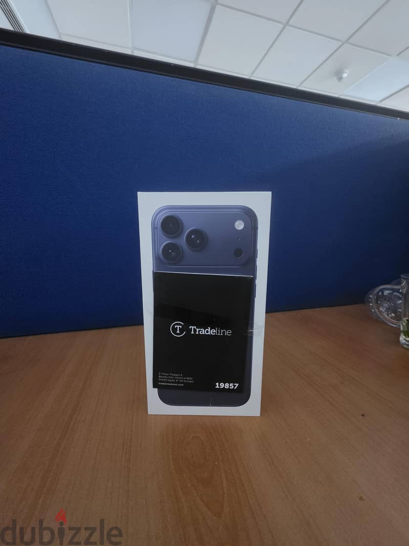Apple - iPhone 17 Pro Max 1