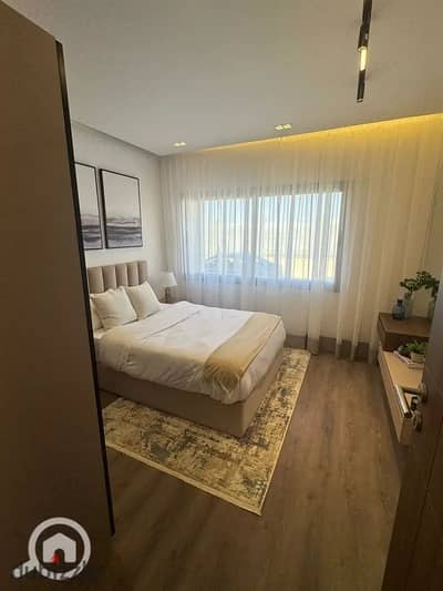 شقة للبيع في Village West، الشيخ زايد | متشطبة بالتكييفات | جاهزة للاستلام