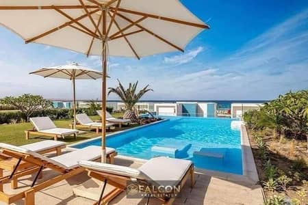 فيلا عظيمه علي البحر متشطبه بالكامل في قلب الساحل 35% Discount | Cali Coast, North Coast بجوار فوكا باي وسيزر وهاسيندا.