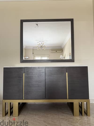Buffet with Mirror