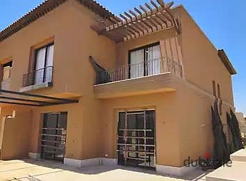 إستلام قريب توين هاوس بفيو جميل فى فيلدج ويست خلف رويال سيتى وبجانب كايرو جيت Village West