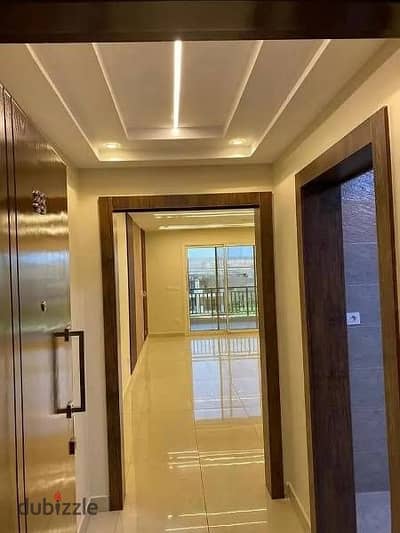 عماره للبيع متشطبه بالكامل مكونه من 30 شقه في لوكيشن قوي في القاهره الجديده و دقائق من طريق السويس في أميز لوكيشن في مدينة هليوبوليس الجديده