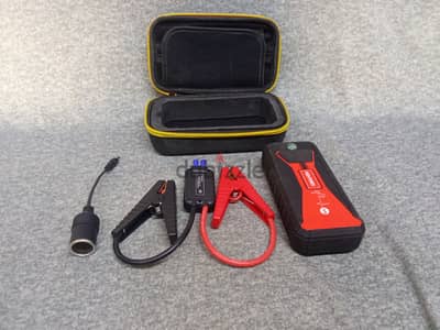 مشغّل طوارئ لبطارية السيارة (Car Jump Starter / Power Bank)