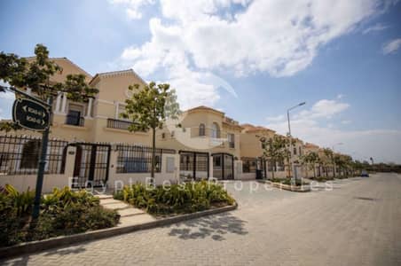 Town House For Sale At A Prime Location Hyde Park New Cairo with Lowest Down payment And Instalment Up to 8 years By Hyde Park