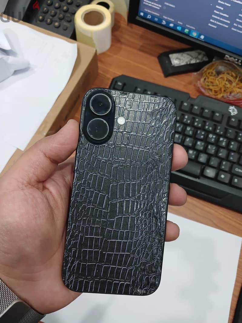 Apple - iPhone 16 4