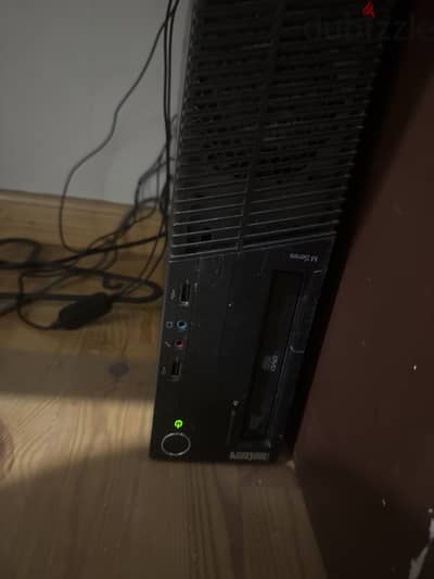 Desktop computer