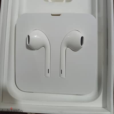 سماعات Airpods أصلية للبيع
