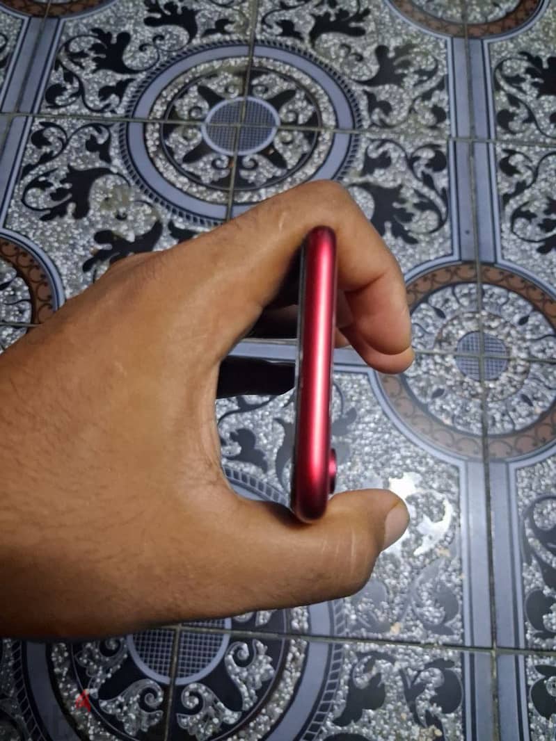 Apple - iPhone XR 5