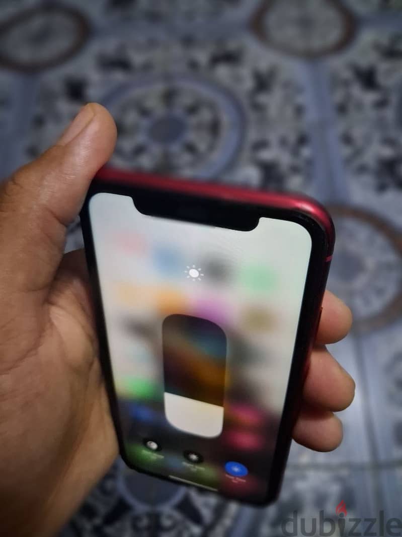 Apple - iPhone XR 7