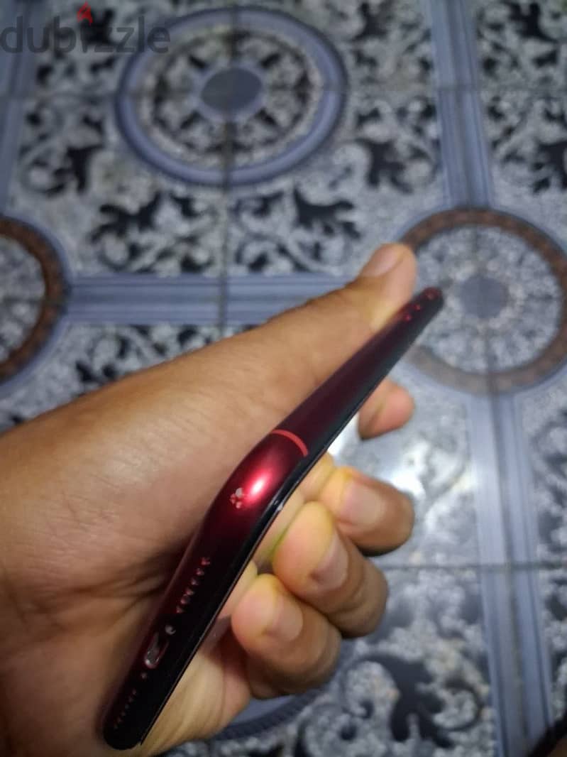 Apple - iPhone XR 9